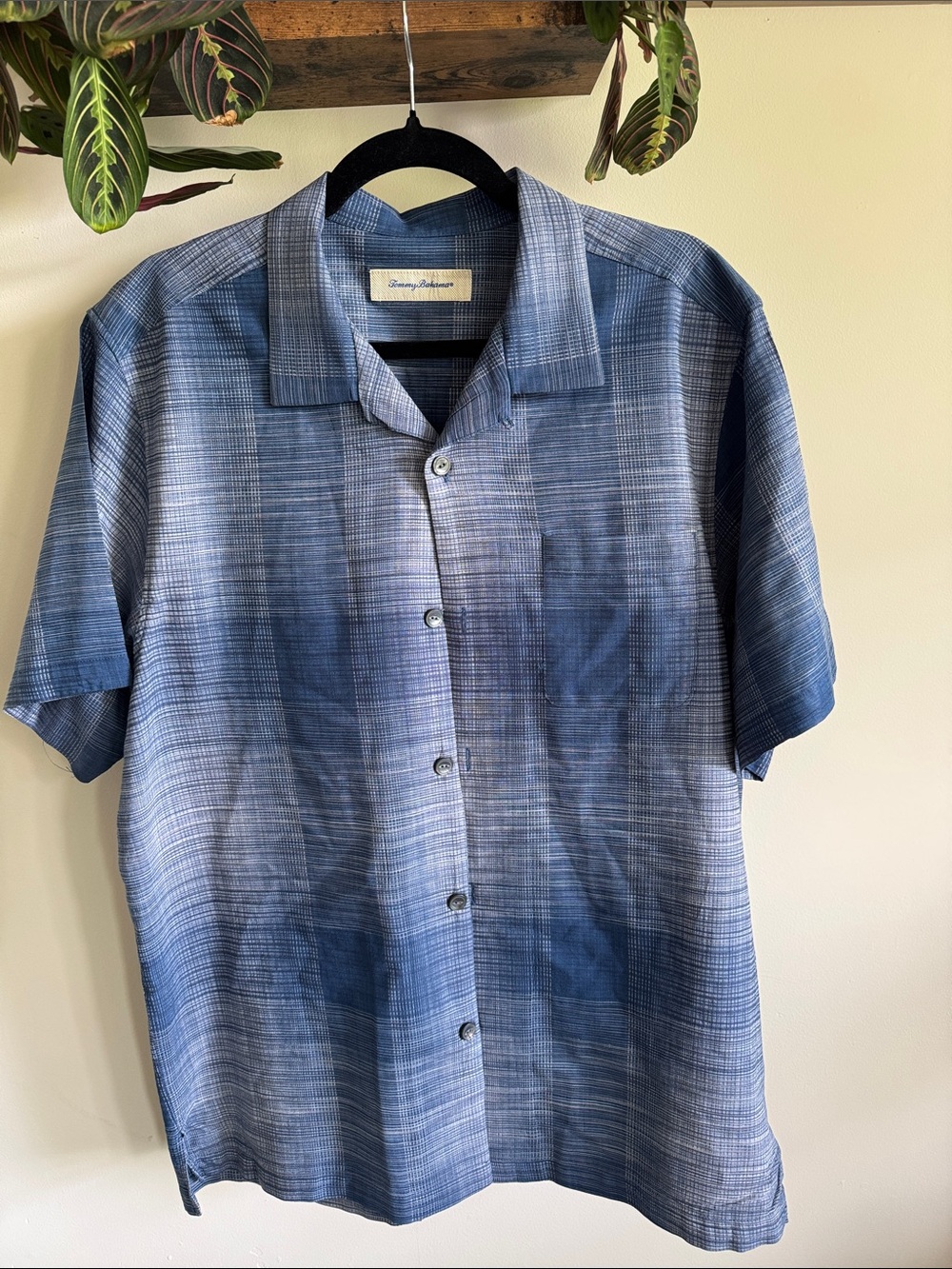 Tommy Bahama Blue Short-Sleeve Textured Plaid Button-Down Shirt